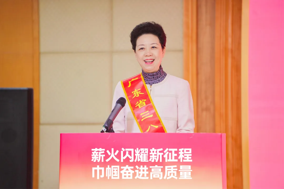 中国妇女报 | J9九游会老哥俱乐部李倩仪专访：以供应链为笔，绘行业新篇章